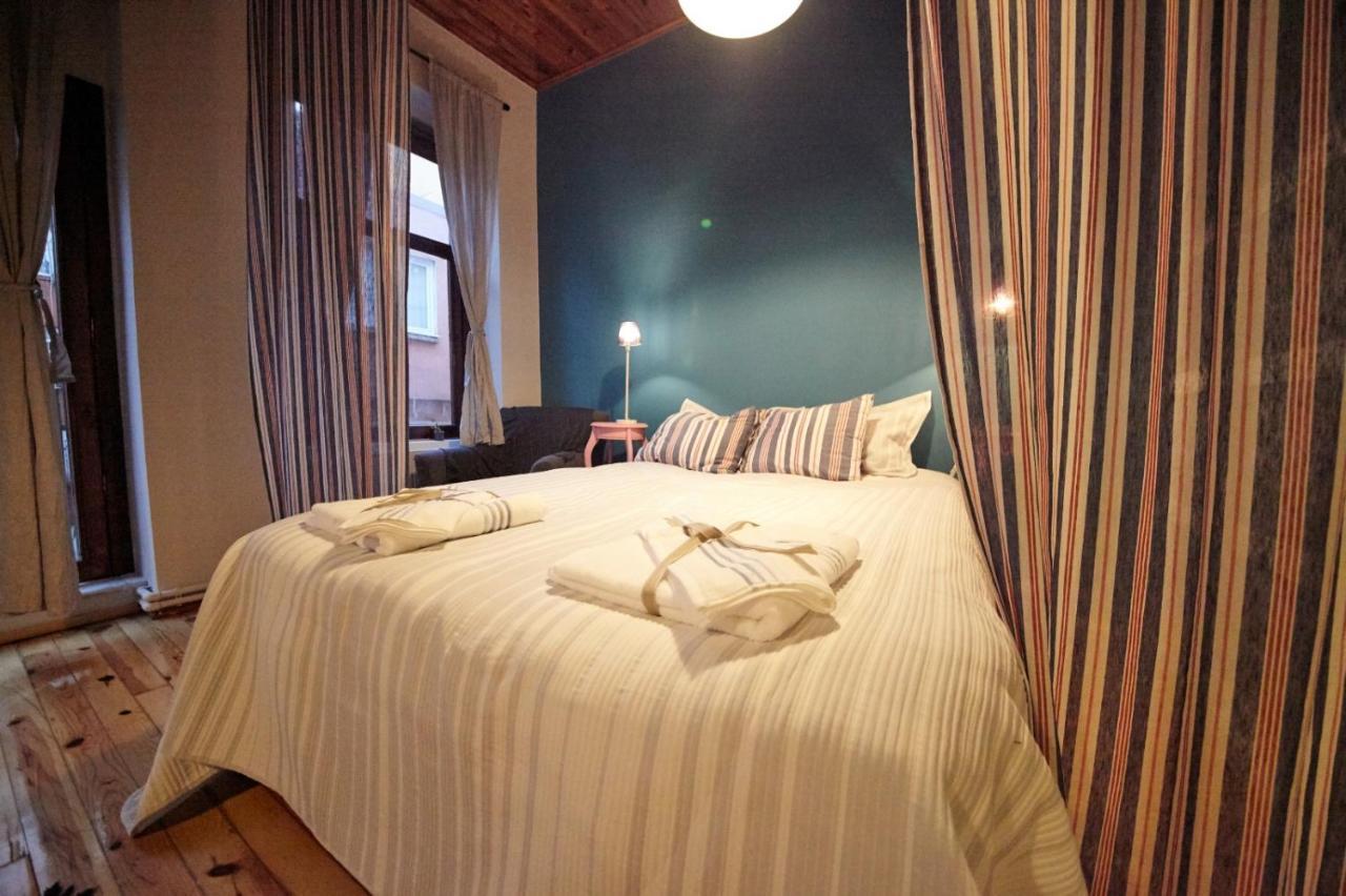 Studio At The Heart Of Taksim Apartment Истанбул Екстериор снимка