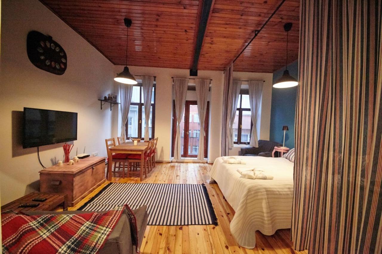Studio At The Heart Of Taksim Apartment Истанбул Екстериор снимка